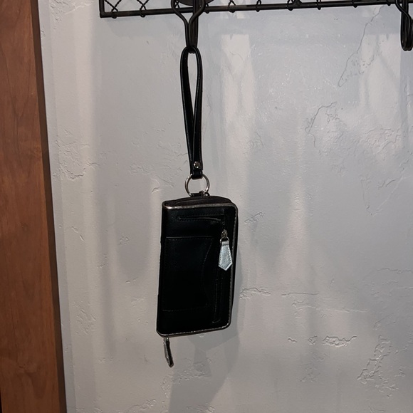 Miss Me Fleur De Lis Wristlet Wallet - Picture 3 of 5